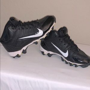 Boys cleats